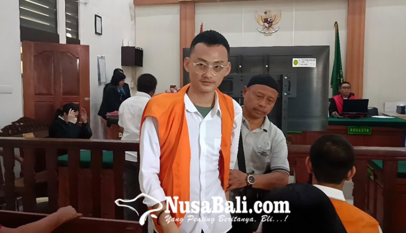 www.nusabali.com-edarkan-15-kg-ganja-teknisi-divonis-8-tahun-bui