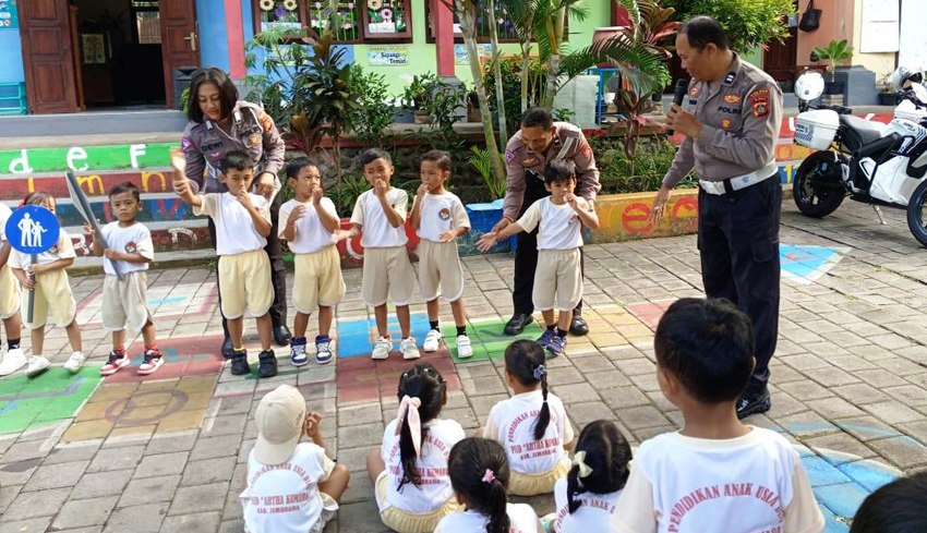 Operasi Zebra Agung, Sat Lantas Polres Jembrana Gelar Polsanak