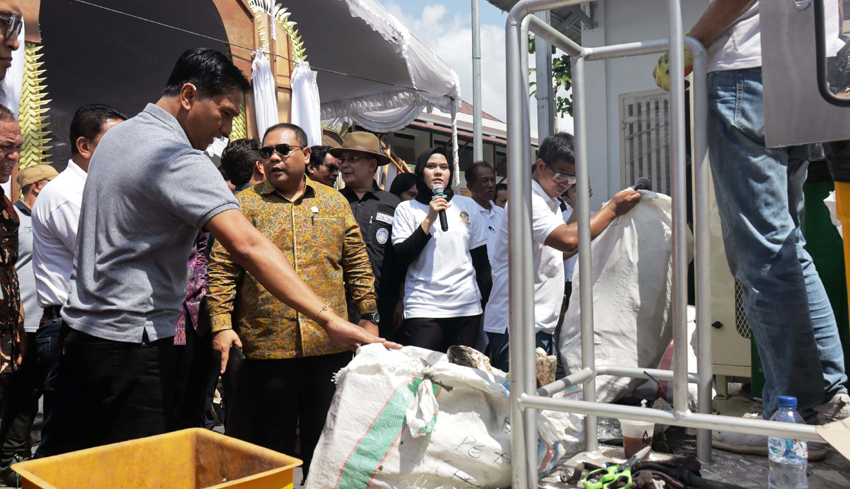 Pjs Bupati Optimis Atasi Sampah Pasar