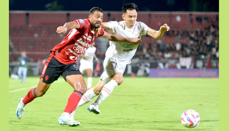 www.nusabali.com-gilas-persis-bali-united-ke-puncak-lagi