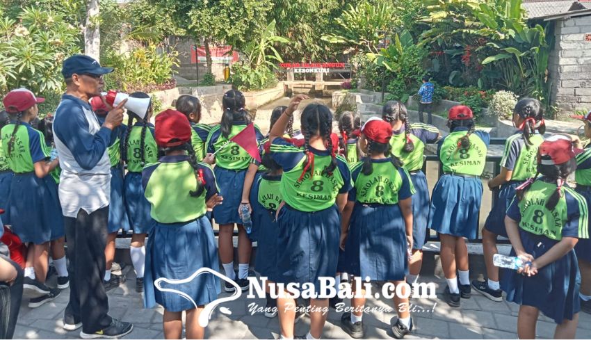 Siswa SD Negeri 8 Kesiman Ikuti Program ‘Sekolah Sungai’