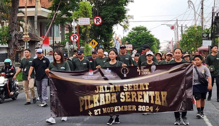 Sosialisasikan Pilkada, KPU Bangli Gelar Jalan Sehat