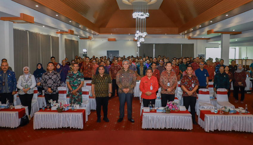 Kades di Gianyar Ikuti Workshop Evaluasi Pengelolaan Keuangan dan Pembangunan Desa