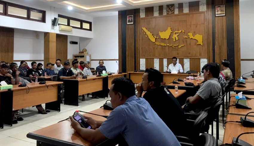 Ketua DPRD Klungkung Undang Penerima Hibah