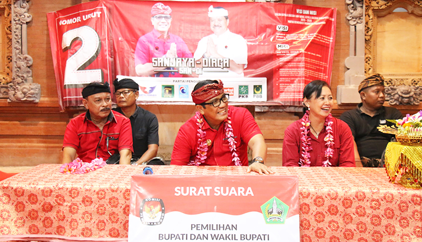 www.nusabali.com-dua-desa-di-kediri-all-out-dukung-sanjaya-dirga-dinilai-komitmen-penuhi-janji