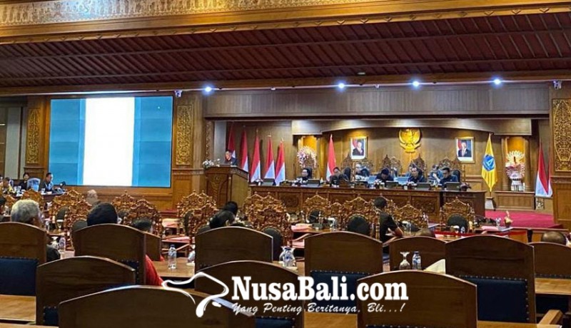 www.nusabali.com-pdip-walk-out-saat-fraksi-gerindra-sampaikan-pu