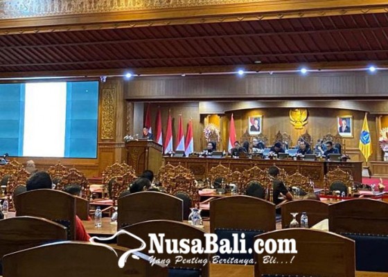 Nusabali.com - pdip-walk-out-saat-fraksi-gerindra-sampaikan-pu