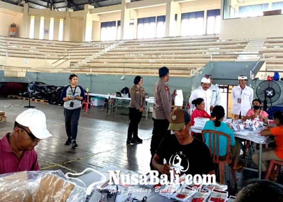 Nusabali.com - polres-klungkung-atensi-pelipatan-surat-suara-pilkada-serentak-2024