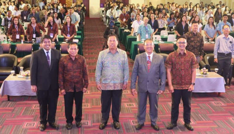 www.nusabali.com-seminar-bali-dental-science-and-exhibition-2024-transformasi-kedokteran-gigi-menuju-era-40