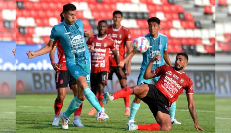 www.nusabali.com-bali-united-harus-akui-keunggulan-psbs-biak-di-stadion-dipta