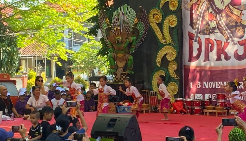 Dauh Puri Kaja Kreatif Festival 2024: Merajut Kejayaan Melalui Seni dan Kebudayaan