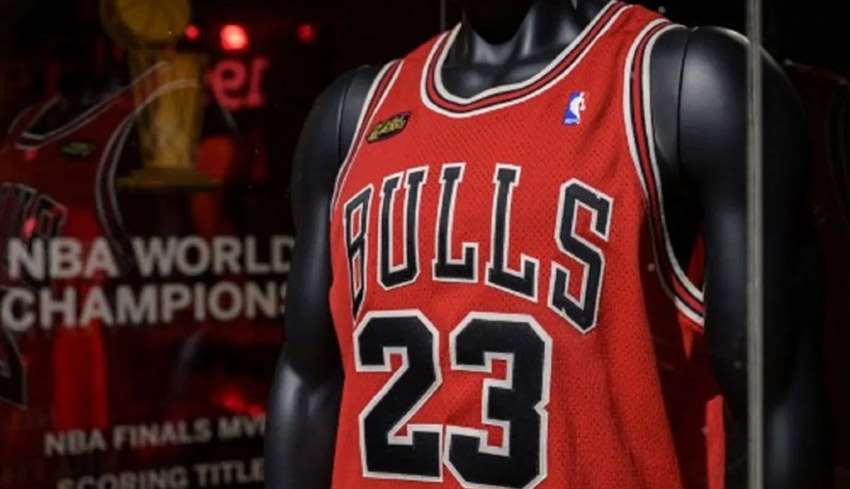 Jersey Michael Jordan Terjual Rp 73 Miliar