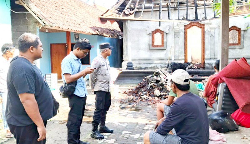 www.nusabali.com-diduga-korsleting-listrik-rumah-terbakar