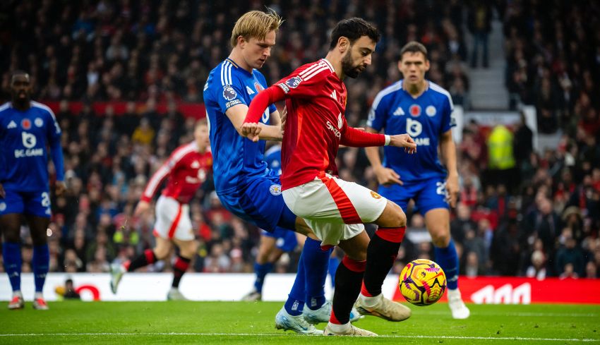 Manchester United Gulung Leicester, Van Nistelrooy Akhiri Tugas Tanpa Kalah