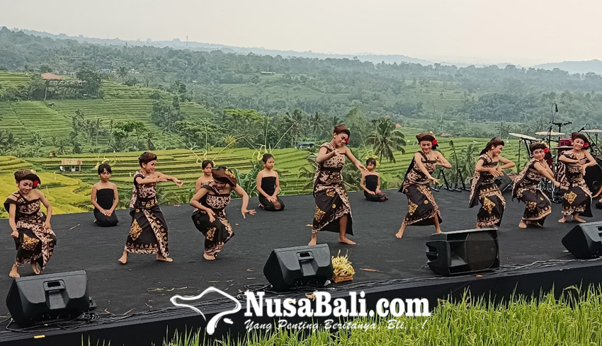 Menyaksikan Subak Spirit Festival 2024 yang digelar di DTW Jatiluwih, Penebel, Tabanan