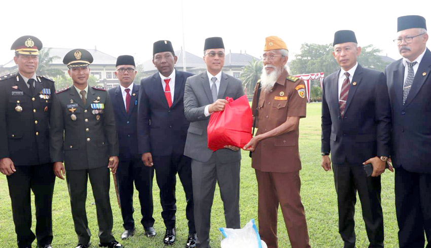 Pj Sekda Ajak Generasi Muda Teladani Para Pahlawan