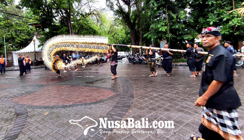 Piodalan Padudusan Agung Pura Jagatnatha Denpasar