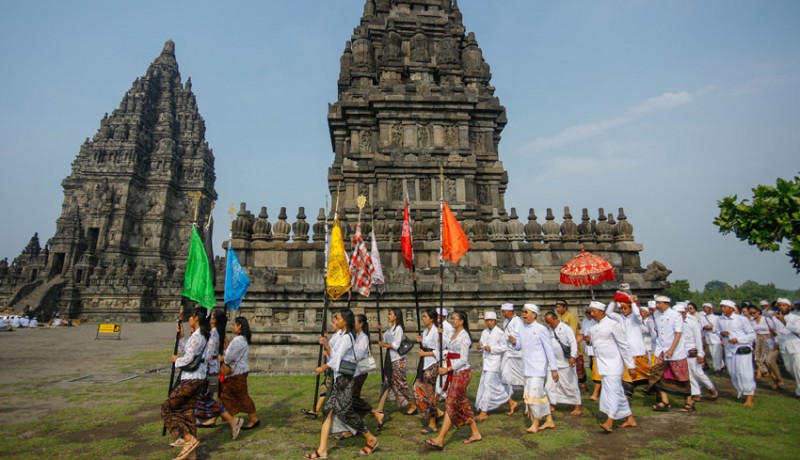 www.nusabali.com-phdi-pusat-gelar-abhiseka-samapta-dwiyottama-siwala-dan-parisudha-agung-paripurna-candi-prambanan