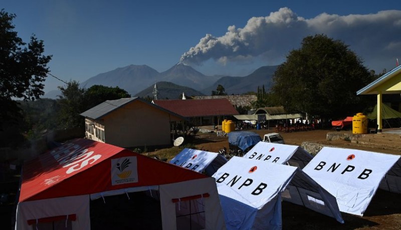 www.nusabali.com-dozens-of-flights-canceled-at-ngurah-rai-airport-following-lewotobi-eruption