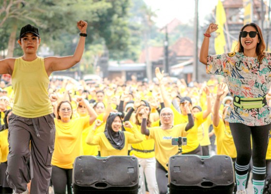 Nusabali.com - senam-serentak-golkar-karangasem-solid-untuk-pilkada-serentak