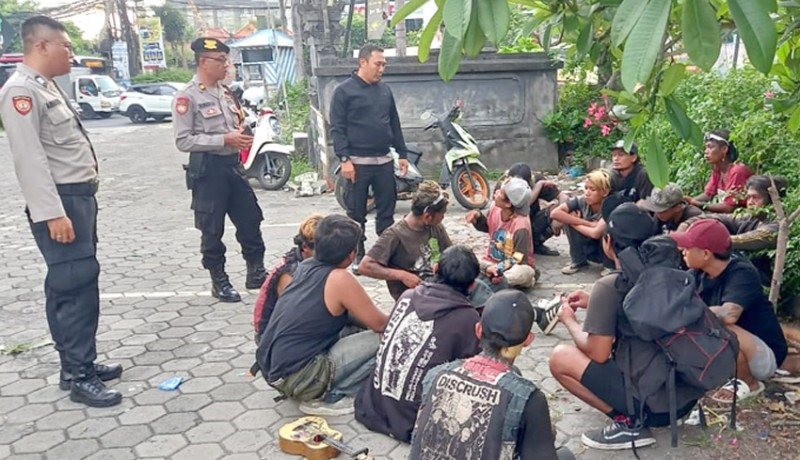 www.nusabali.com-mabuk-miras-belasan-anak-punk-diamankan-polisi