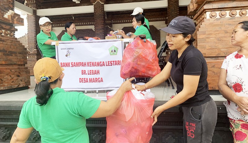 www.nusabali.com-pendampingan-bank-sampah-desa-marga-dorong-pengelolaan-sampah-berbasis-sumber