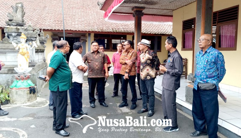 www.nusabali.com-komisi-2-dprd-tabanan-tinjau-3-sd