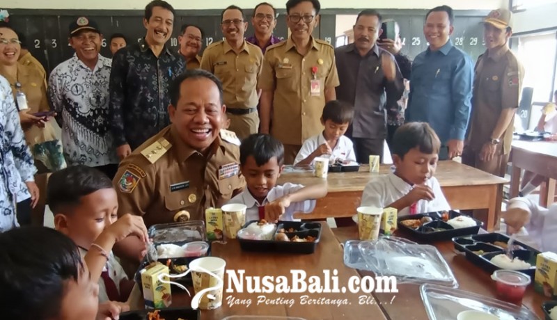 www.nusabali.com-pj-gubernur-apresiasi-makanan-disiapkan-pkk-desa