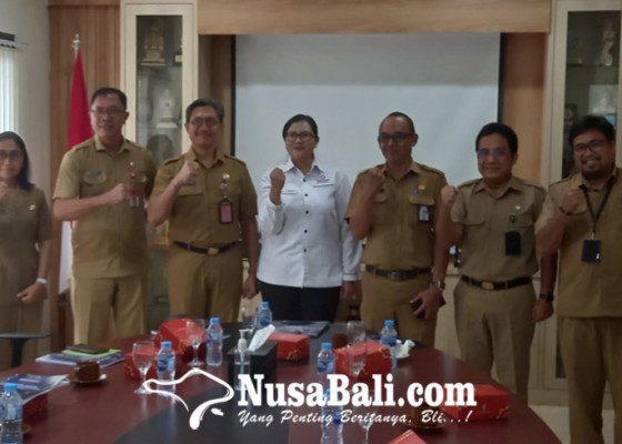 Nusabali.com - ombudsman-bali-soroti-kabel-provider-yang-semrawut