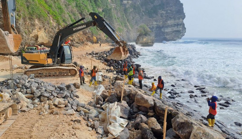 www.nusabali.com-pembangunan-seawall-di-uluwatu-jadi-sorotan