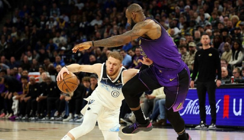 www.nusabali.com-timberwolves-bungkam-lakers-109-80