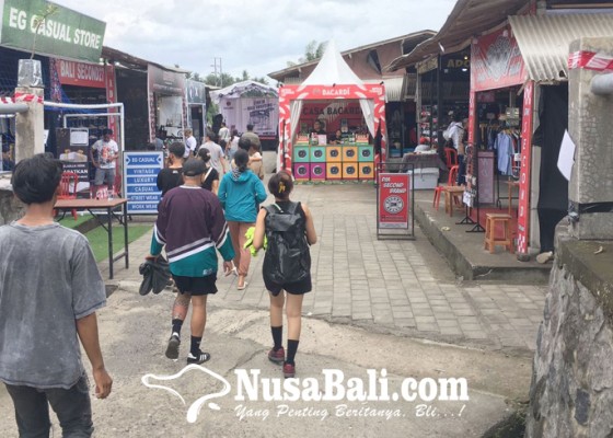 Nusabali.com - pasar-relokasi-dijadikan-tempat-jualan-pakaian-second-branded