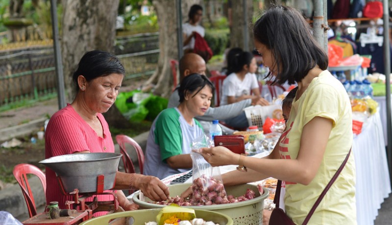 www.nusabali.com-bawang-dan-minyak-diwaspadai-sumbang-inflasi-di-desember