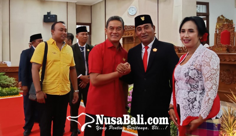 www.nusabali.com-trina-utama-resmi-gantikan-supriatna-di-dprd-buleleng