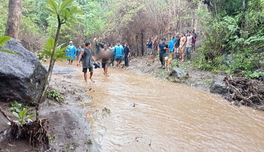 Pulang Sekolah, Siswa SD Hanyut di Sungai