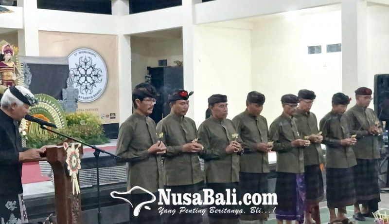 www.nusabali.com-bendesa-adat-kawan-sukadana-dikukuhkan