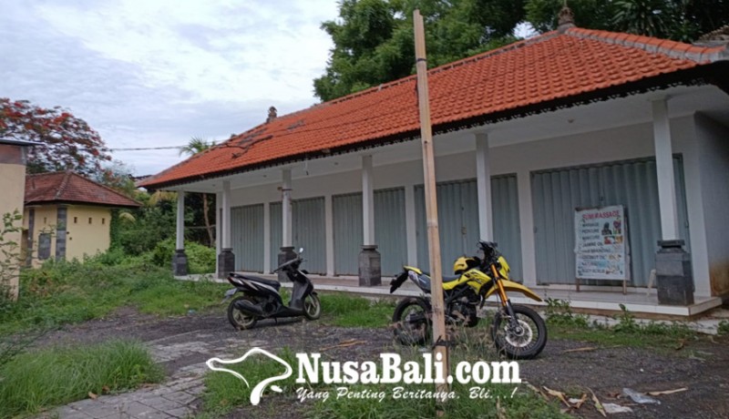 www.nusabali.com-kios-kuliner-di-pantai-lovina-nganggur