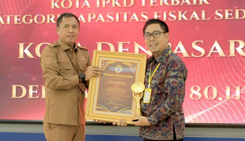 www.nusabali.com-denpasar-raih-penghargaan-ipkd-terbaik-nasional