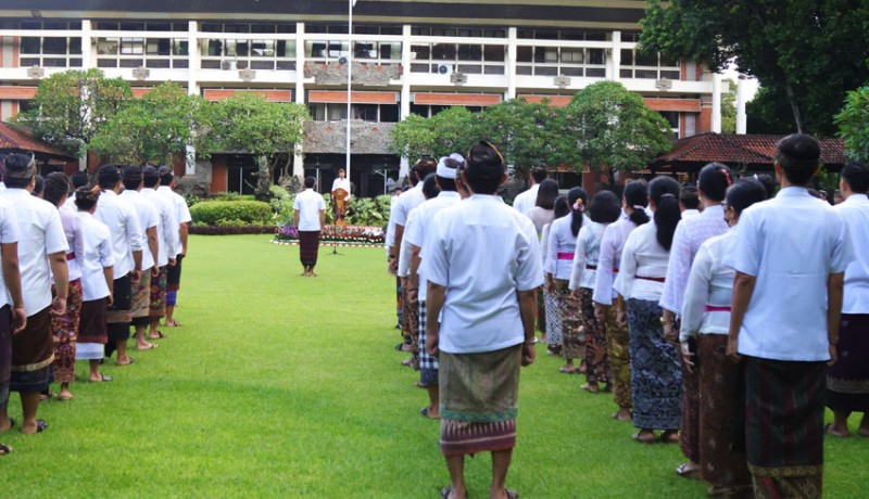 www.nusabali.com-presiden-prabowo-bela-negara-kewajiban-seluruh-komponen