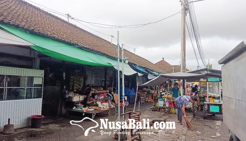 www.nusabali.com-atap-bolong-bolong-dinding-lapuk