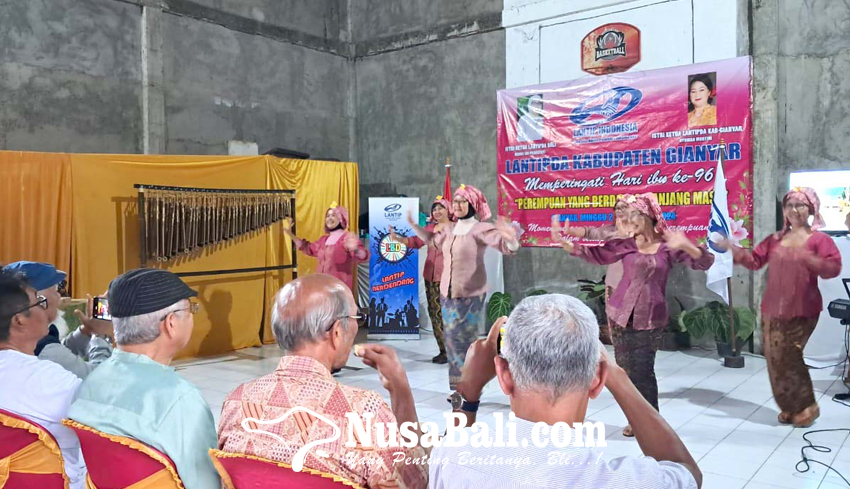 Usia Hanya Angka, Rajut Ceria Bersama Lansia Aktif Peduli Gianyar Rayakan Hari Ibu