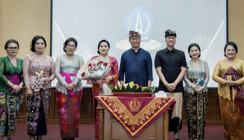 Pemkab Badung Peringati Hari Ibu