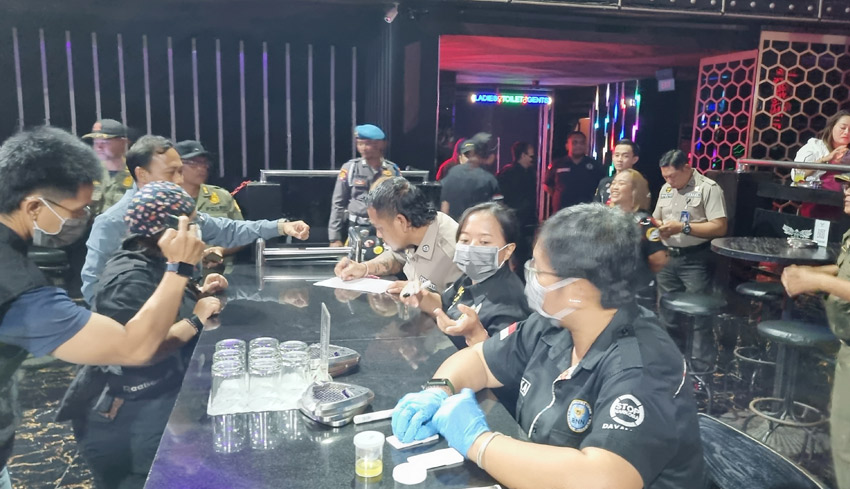 BNNP Bali Sweeping Dua Tempat Hiburan, Terjaring 13 Orang Positif Narkoba