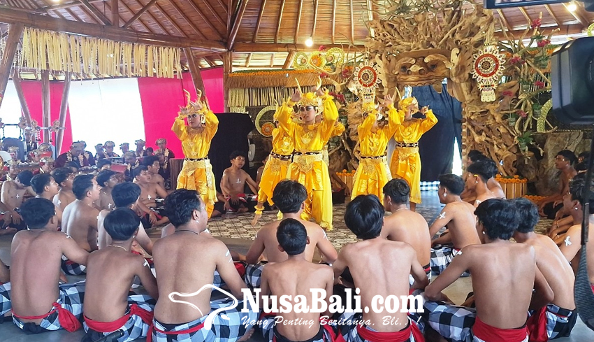 Dimeriahkan Kecak Legenda Dewi Danu, Festival Seni Budaya ke-3 Ulun Danu Beratan Dibuka