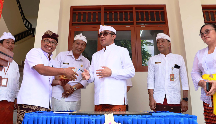 Walikota Resmikan dan Saksikan Pamelaspasan Gedung Baru SDN 1 Sanur