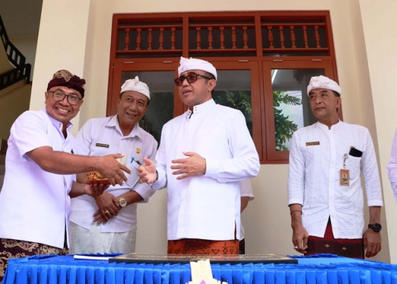 Nusabali.com - walikota-resmikan-dan-saksikan-pamelaspasan-gedung-baru-sdn-1-sanur