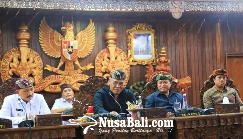 www.nusabali.com-pemkab-klungkung-dan-dewan-godok-17-propemperda