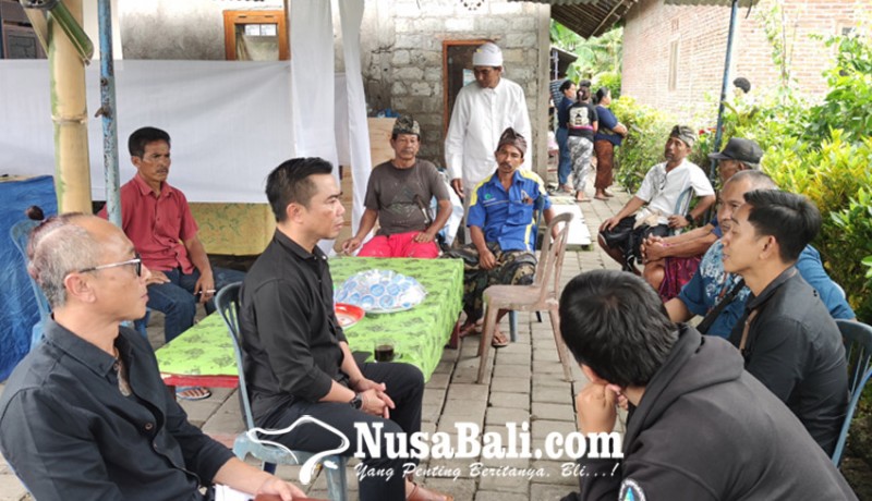 www.nusabali.com-jenazah-ni-putu-kariani-pekerja-migran-indonesia-asal-desa-tuwed-jembrana-tiba-di-rumah-duka