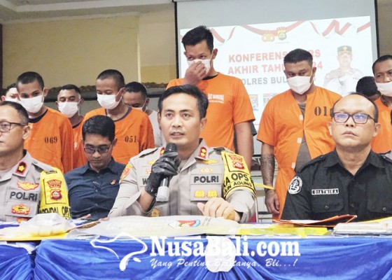 Nusabali.com - dua-komplotan-kurir-narkoba-di-desa-julah-dibekuk-polisi