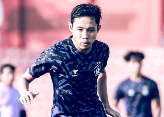 Nusabali.com - evan-dimas-dilepas-persik